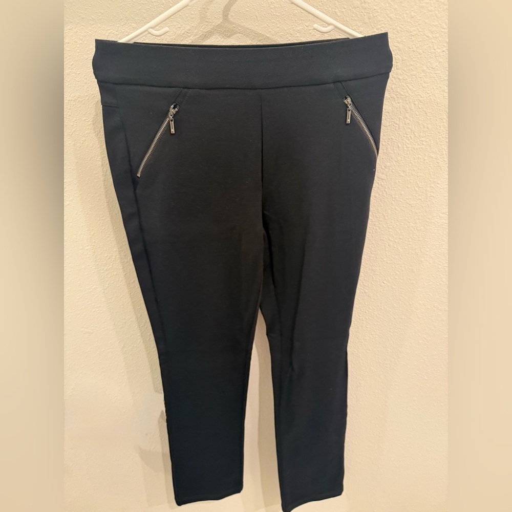 Black Pants with Zipper Pockets